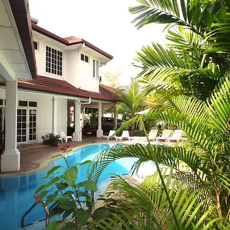 Rumah Putih Near Klia Sepang Zewnętrze zdjęcie