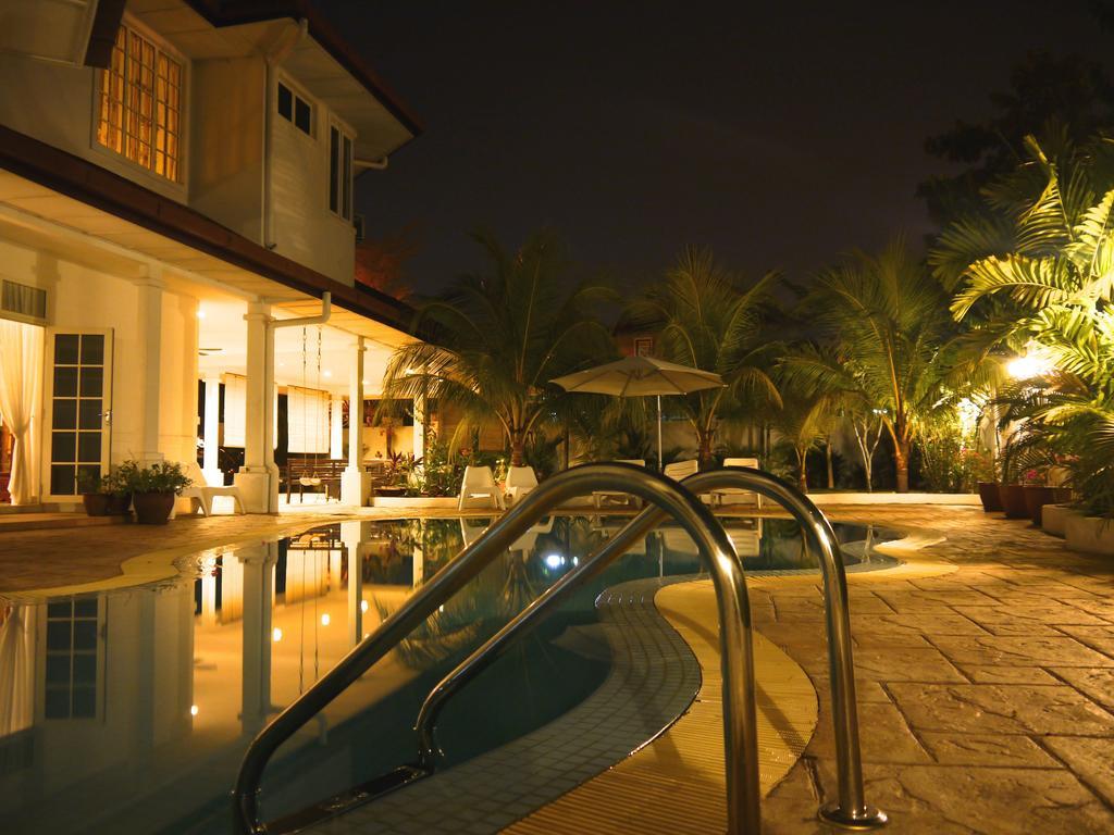 Rumah Putih Near Klia Sepang Zewnętrze zdjęcie
