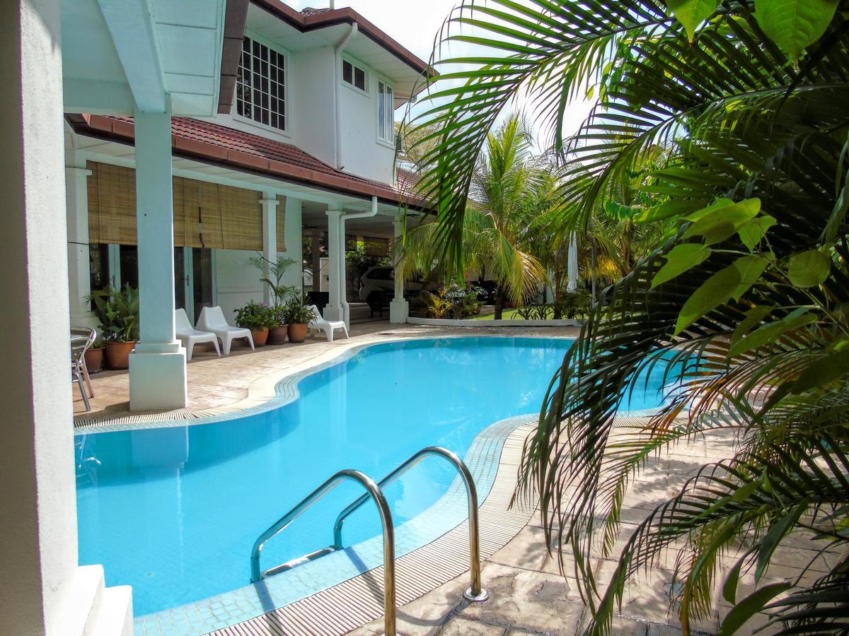 Rumah Putih Near Klia Sepang Zewnętrze zdjęcie
