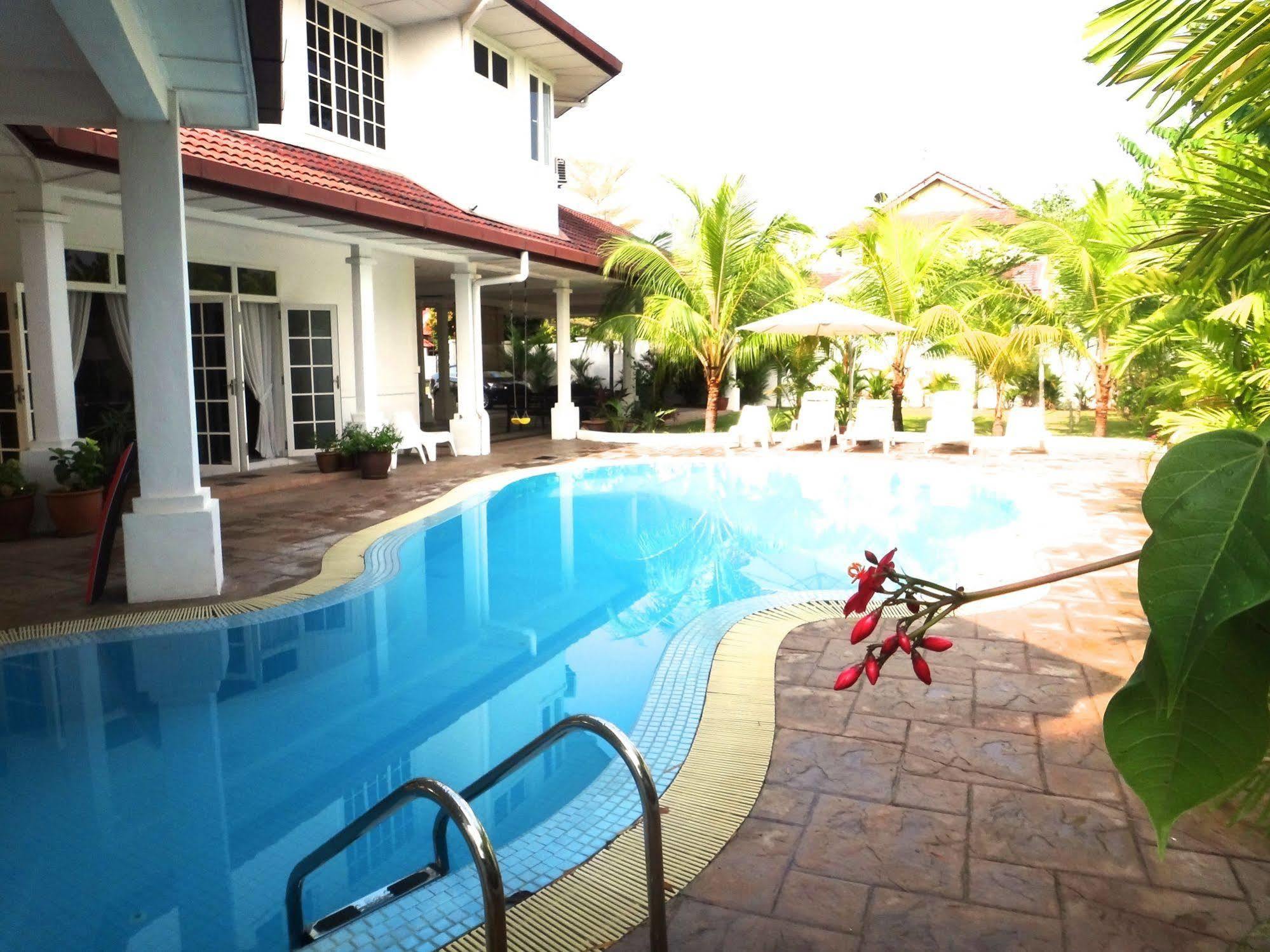 Rumah Putih Near Klia Sepang Zewnętrze zdjęcie