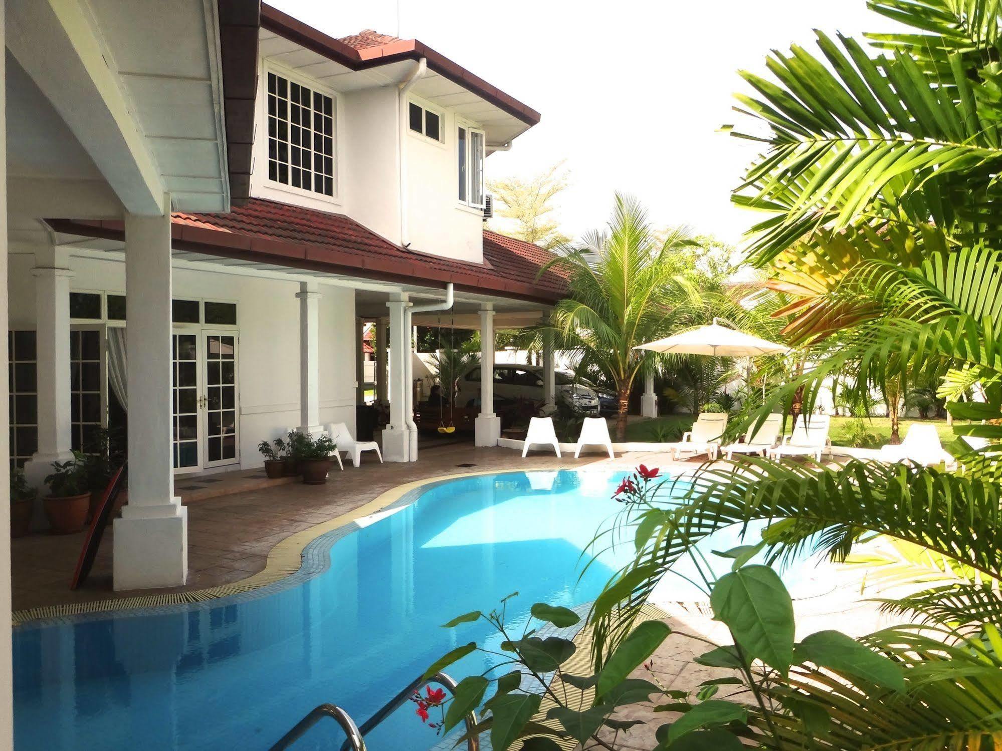 Rumah Putih Near Klia Sepang Zewnętrze zdjęcie